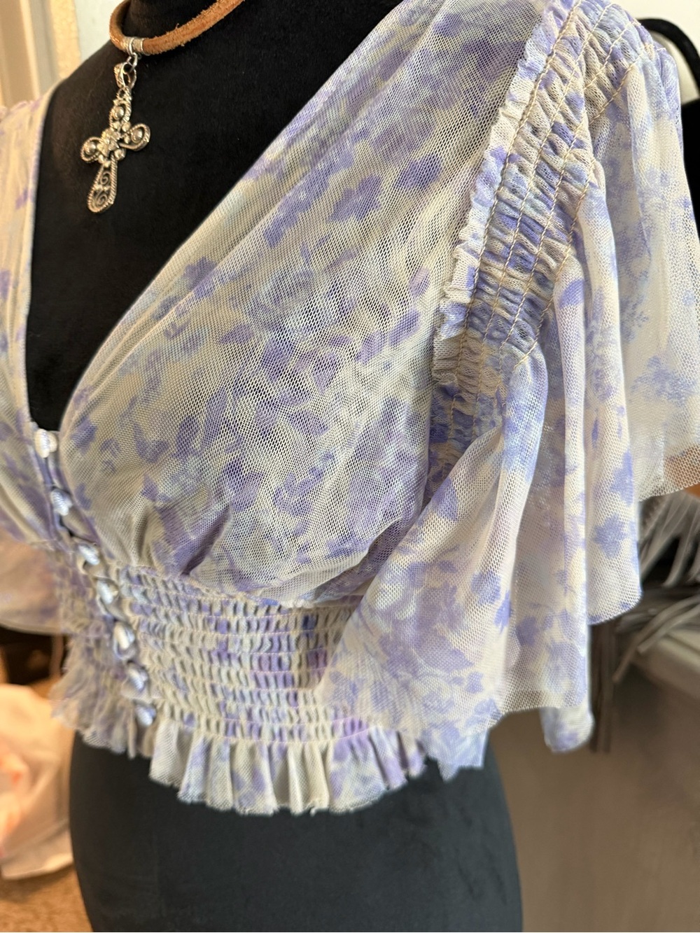 FREE PEOPLE SIZE S RUFFLE TOP - Picture 2 of 4